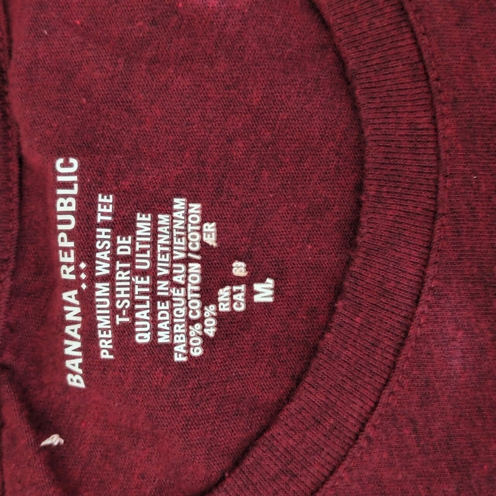 Banana Republic Mens Premium wash Tshirt - Picture 2 of 3